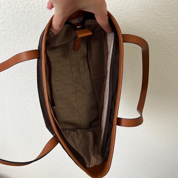 MICHAEL KORS • Nylon Leather Tote Bag Brown & Tan - Picture 9 of 9